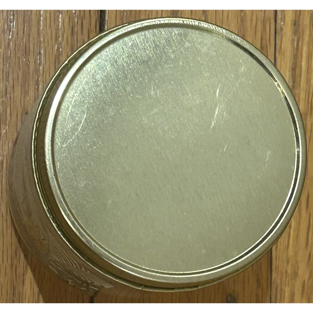 New Bath & Body Works Waikiki Beach Coconut 7 oz Candle - Picture 6 of 7